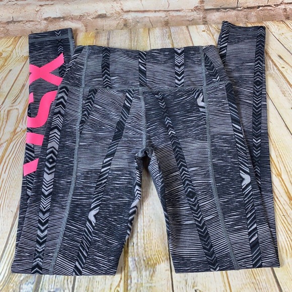 Victoria’s Secret VSX Sport KNOCKOUT Size X Small Grey Black Leggings Yoga Pants - Picture 3 of 8